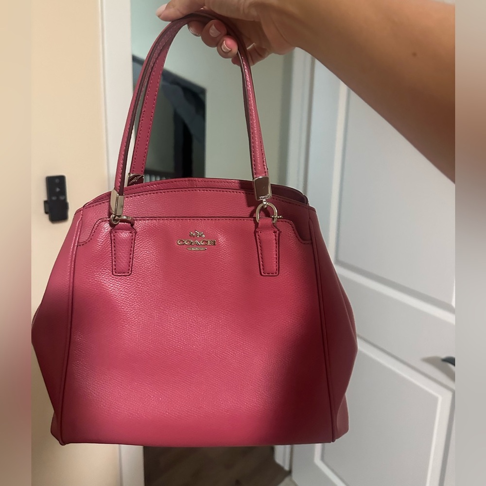 Coach Leather Purse - COMES WITH CROSSBODY STRAP